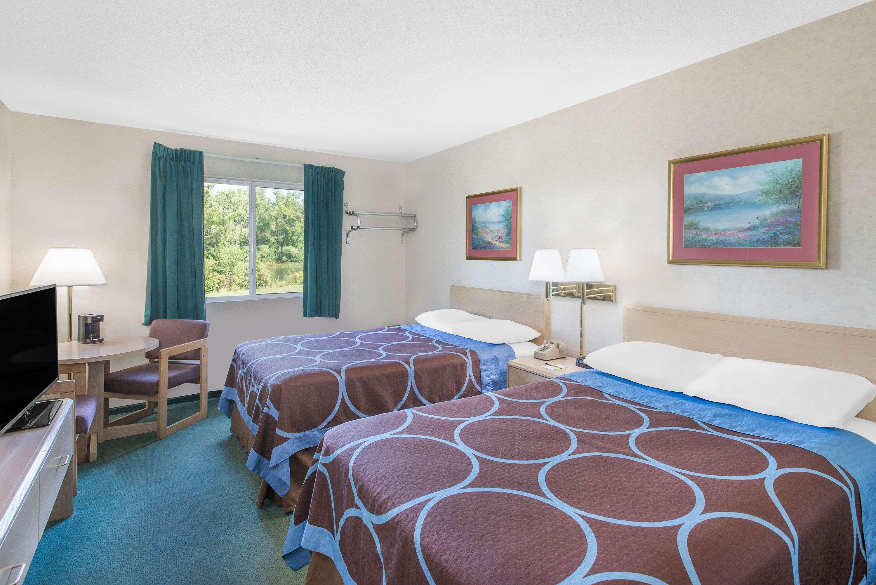 Super 8 By Wyndham Canandaigua Exterior foto